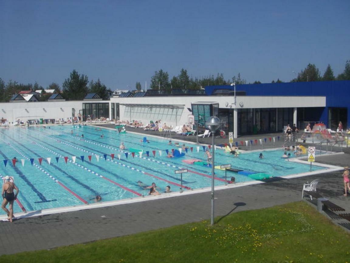 Skjolbraut - Cozy Apartment - Central Location - Free Parking - Close To A Public Swimming Pool And Sky Lagoon Reykjavík Exteriör bild